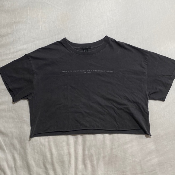 Forever 21 Graphic Tee - Picture 1 of 1